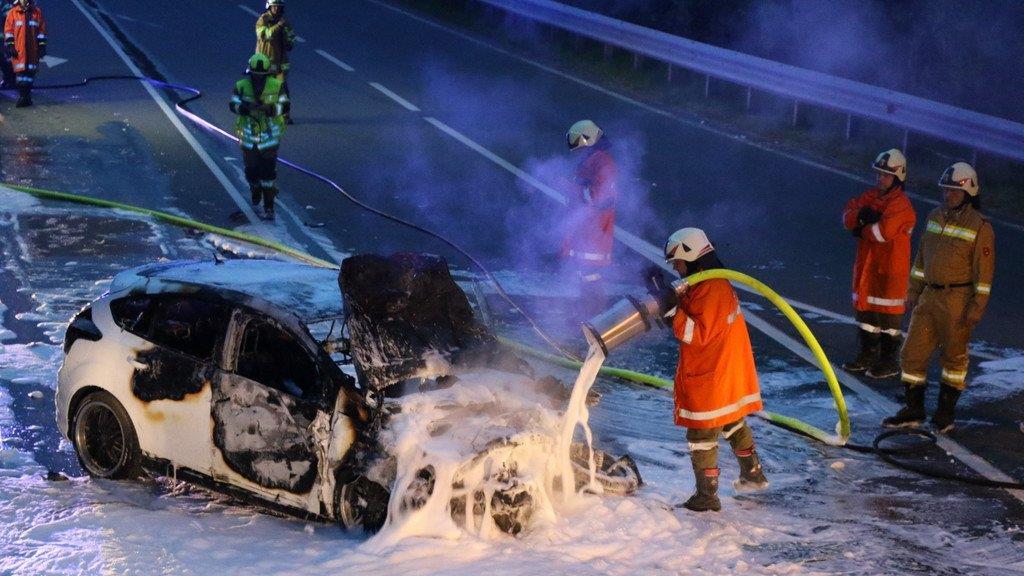Schwerer Crash auf der B156