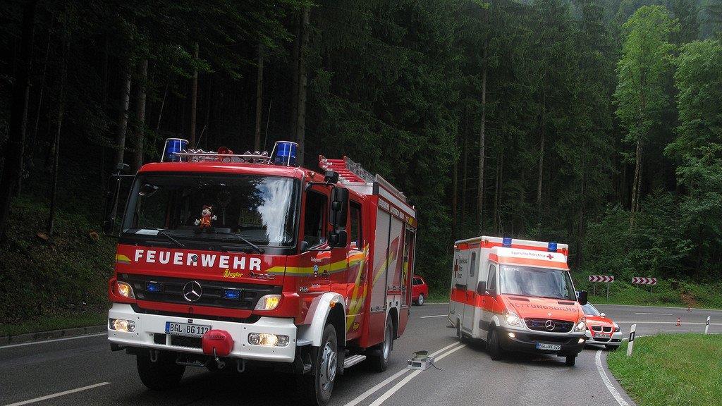 Pkw-Absturz über B20