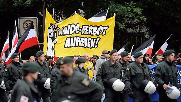 Aufmarsch von Rechtsextremisten in Dortmund