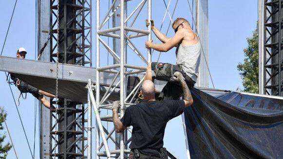 Aufbauarbeiten Donauinselfest 2018