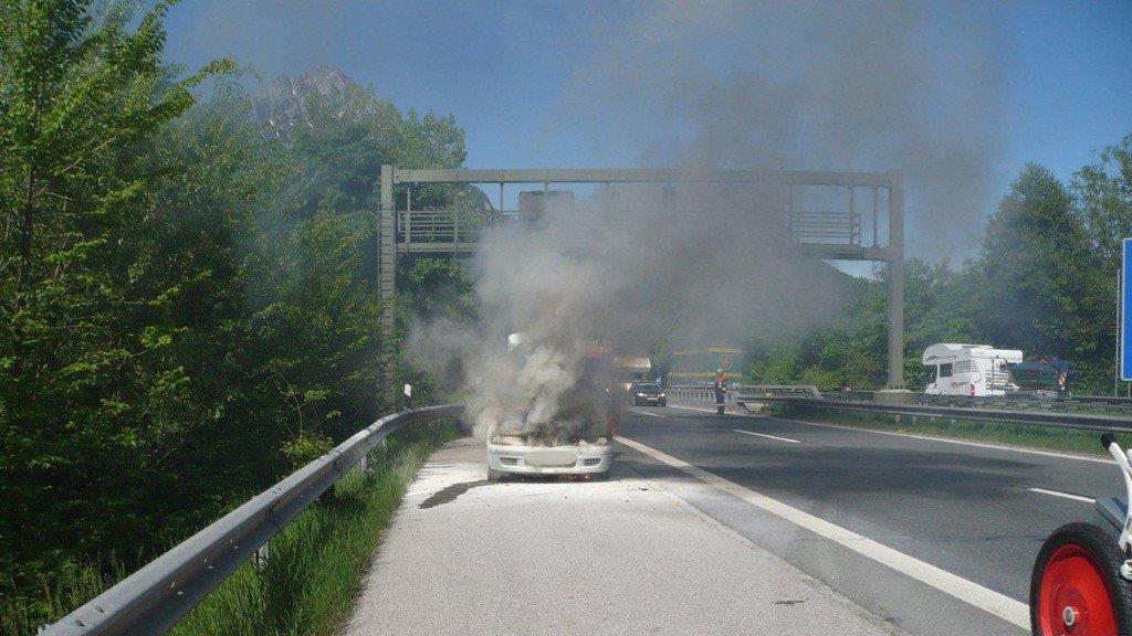 A8: Pkw ausgebrannt II