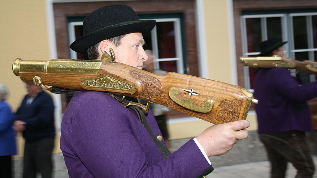 250 Jahre Prangerstutzensch\u00fctzen Thalgau