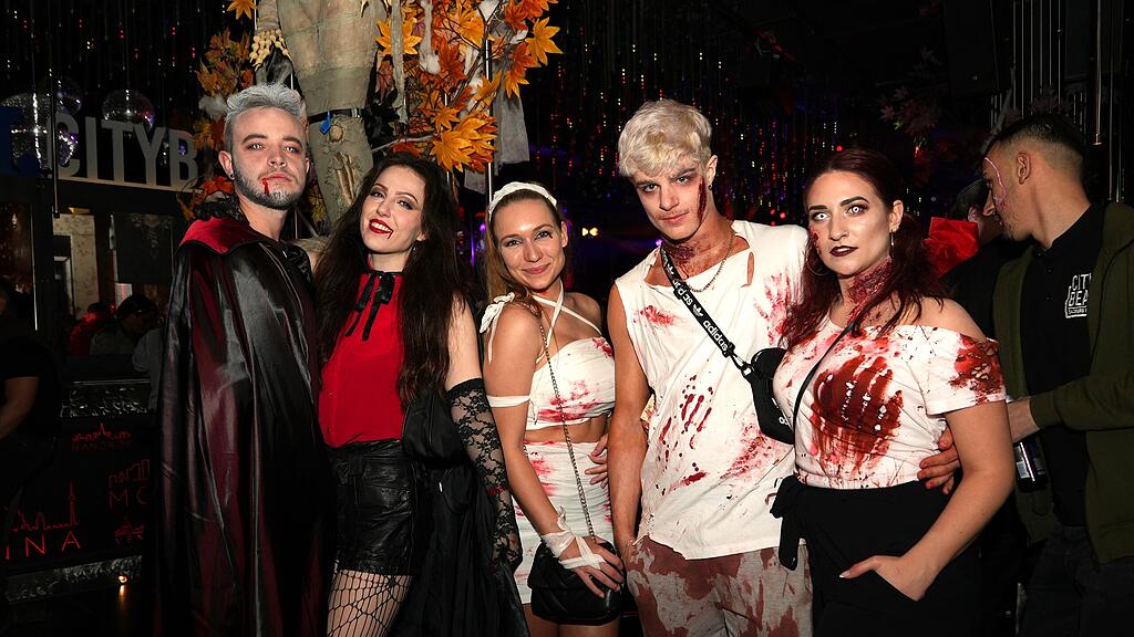 Hallowenn Party City beats