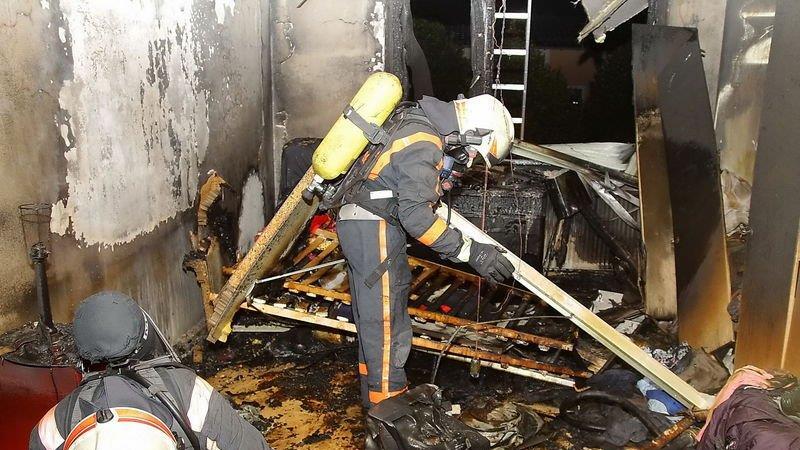 Bilder vom Schlafzimmerbrand