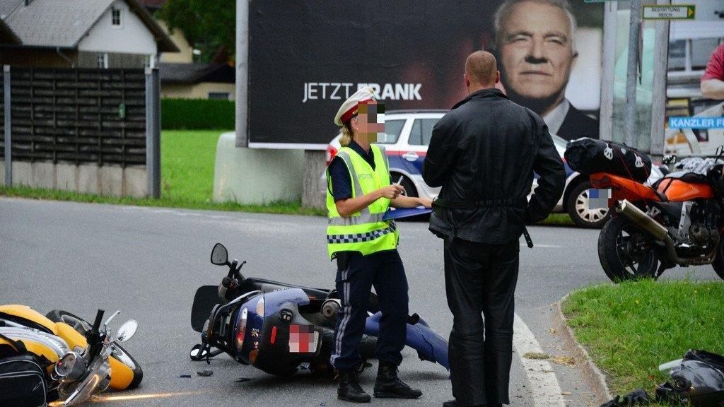 Harley-Fahrer schleudert in Gegenverkehr