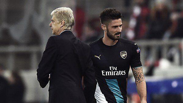 Arsene Wenger und sein dreifacher Torschütze Olivier Giroud