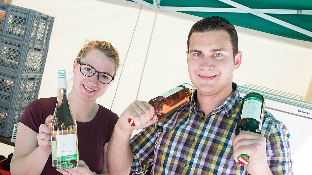 Winzerin Tanja Dworzak und Markus Baier aus dem Weinviertel.