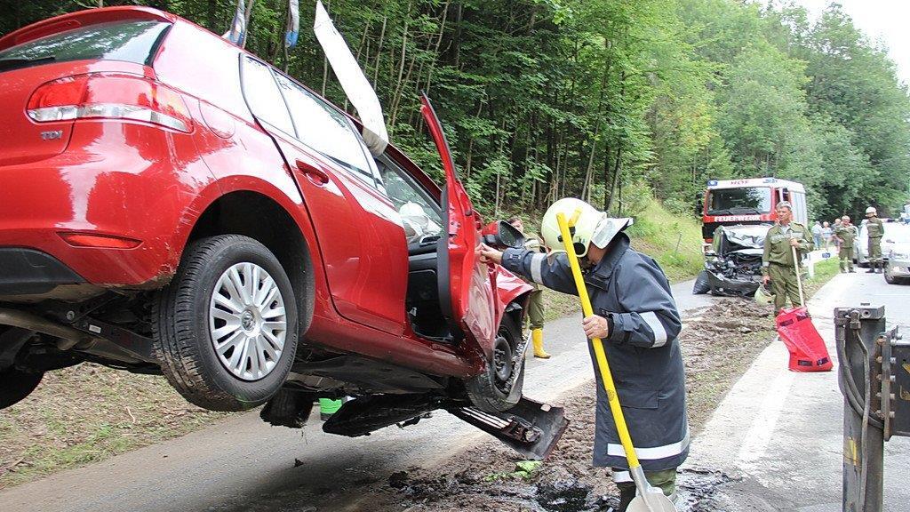 Bilder vom Horrorcrash in Hof