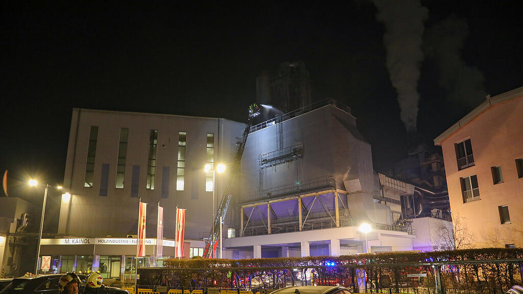 Brand bei Kaindl in Wals II