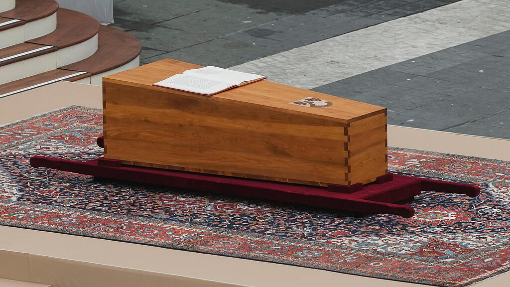 Beerdigung_Papst_Benedikt
