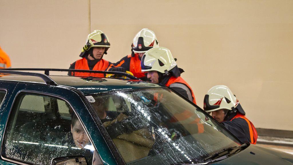 Feuertaufe: Großübung im Lieferinger Tunnel