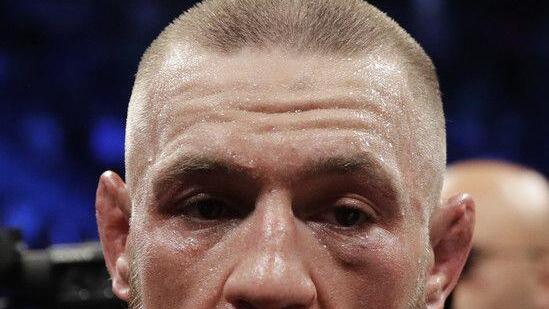 Mayweather besiegt McGregor durch technisches K.o.