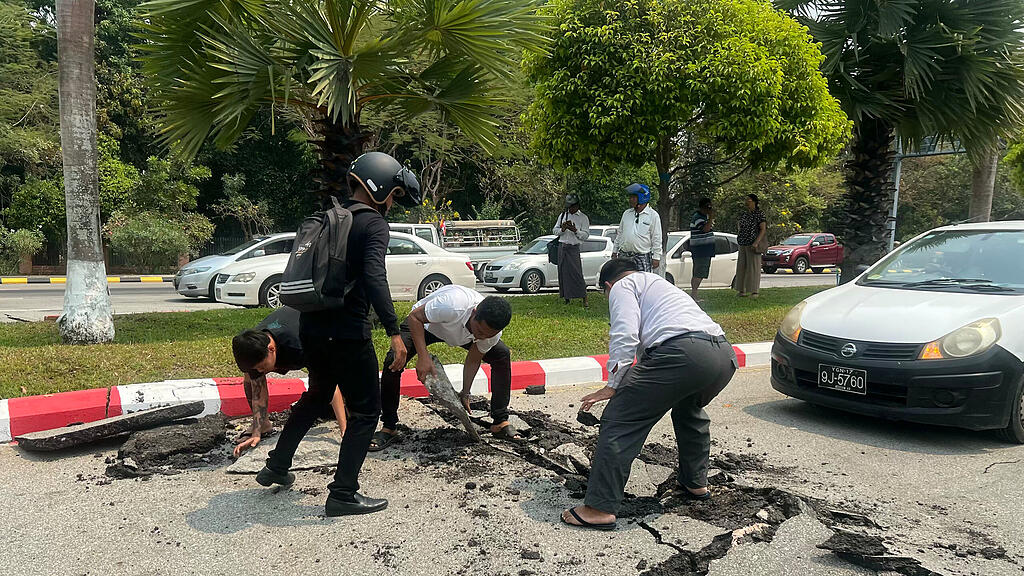 MYANMAR - THAILAND - QUAKE =(2).jpg