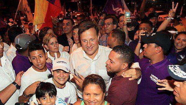 Varela ließ sich von seinen Anhängern feiern