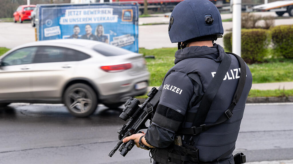 Mann in Marchtrenk auf offener Straße niedergestochen