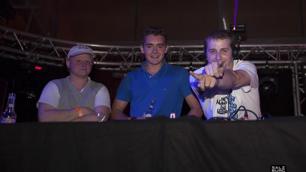 STAUPARTY I