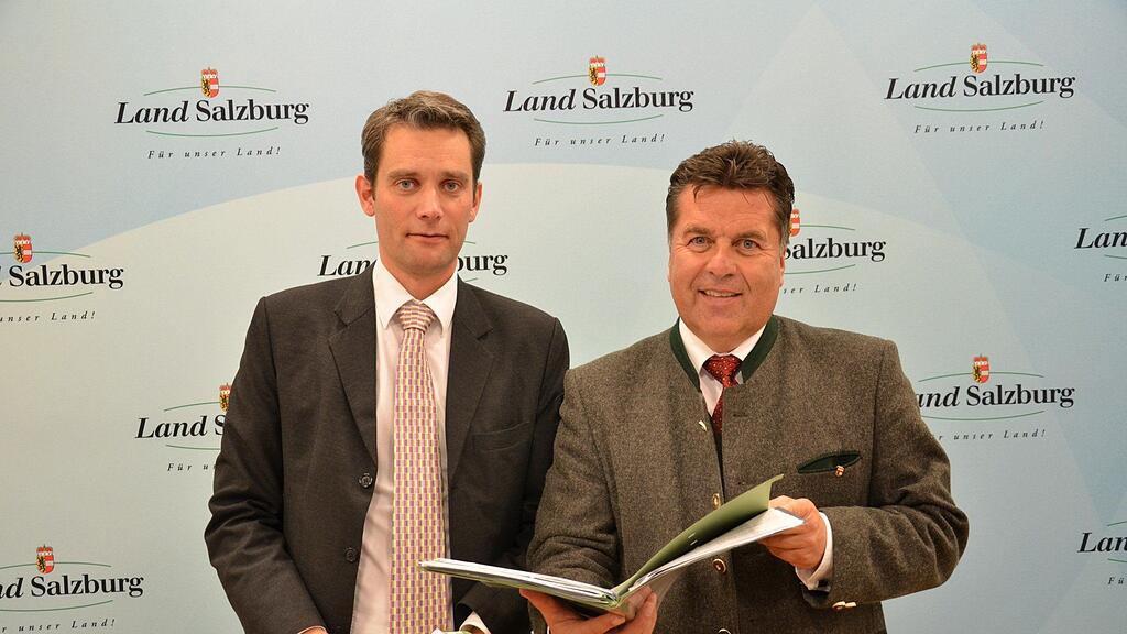 Johannes Gfrerer, Salzburger Verkehrsverbund und Landesrat Hans Mayr fordern mehr Mut bei Verkehrsprojekten.