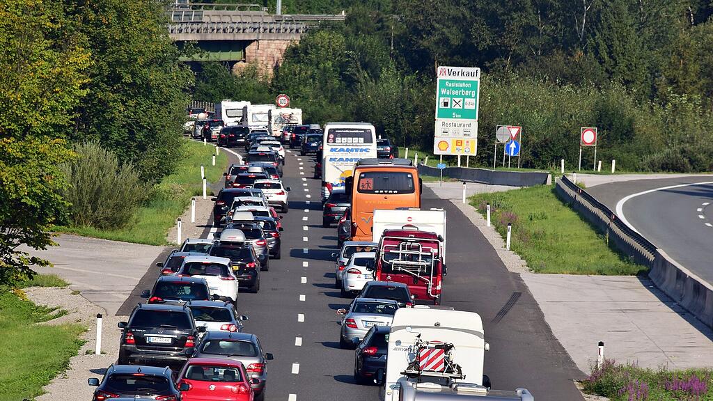 Geduld brauchten Salzburgs Autofahrer auch am Sonntag.