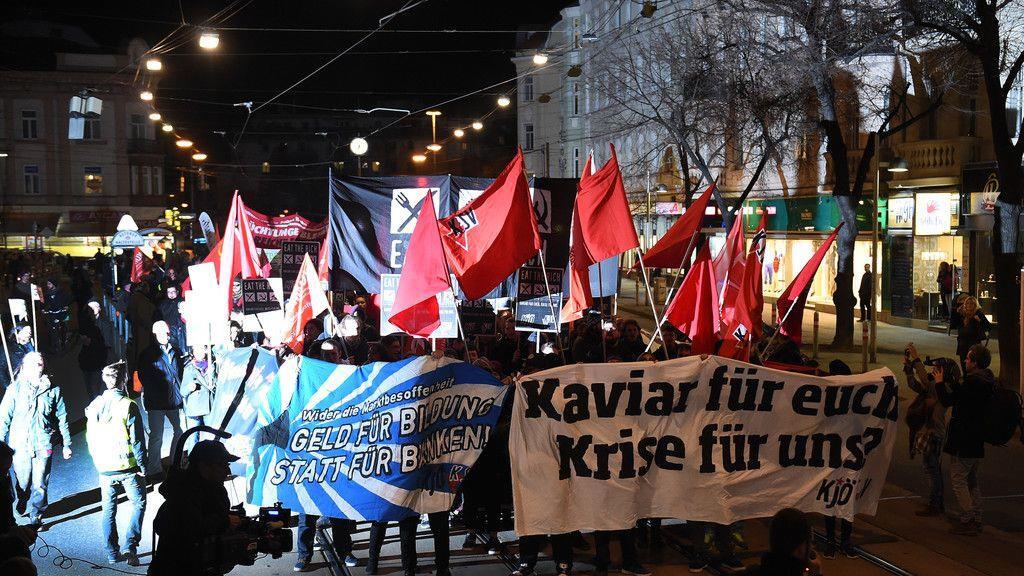 Proteste rund um den 61. Opernball