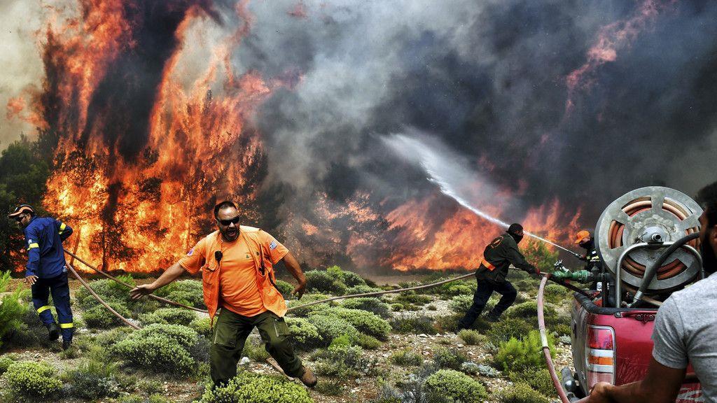Waldbrand in Athen: Tag 2