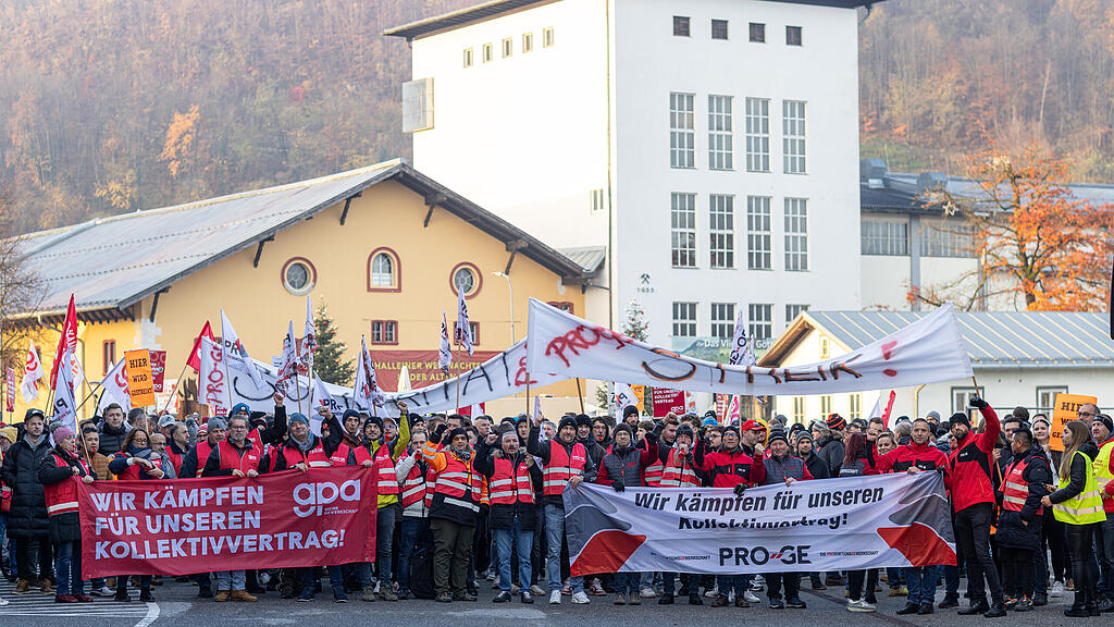 Streik und Solidaritätsmarsch bei Emco und Bosch in Hallein