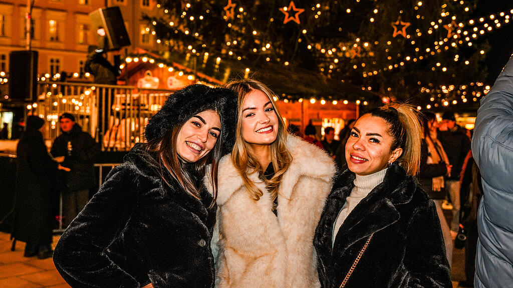 Impressionen der Christkindlmarkt Er\u00f6ffnung