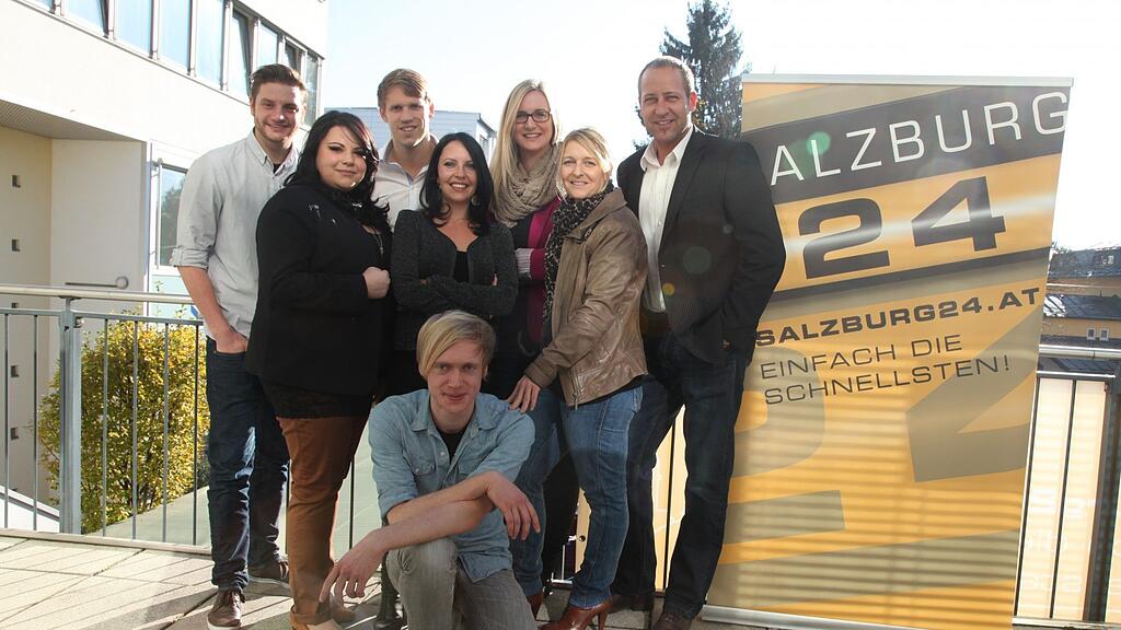 Das Team von SALZBURG24 (v.l.n.r.): Moritz Naderer, Elisabeth Zeilinger, Oliver Klamminger, Nicole Schuchter, Michaela Berger, Martina Winding, Harald Winter (Verkauf), Florian Gann (vorne).