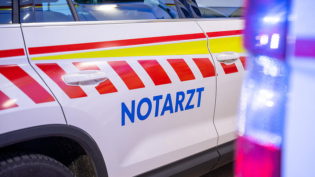 Rotes Kreuz, Rettung, Notarzt, Unfall
