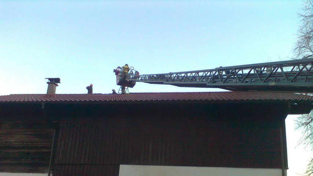An dem Wirtschaftsgebäude entstand Sachschaden in unbekannter Höhe.