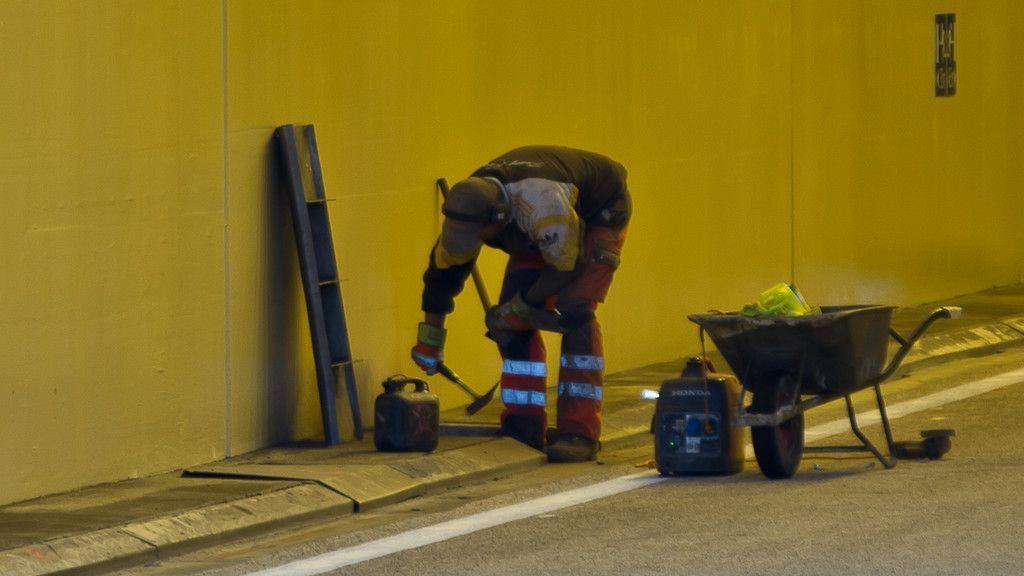 Feinschliff an der Baustelle im Lieferinger Tunnel