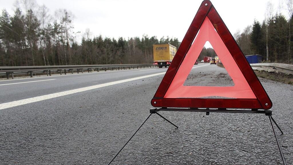 symb_unfall; symb_warndreieck