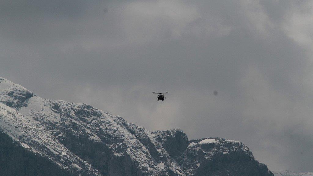 Bergsteiger stürzt in Kluft