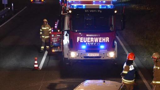 St. Veit: Unfall auf B311 fordert Verletzten
