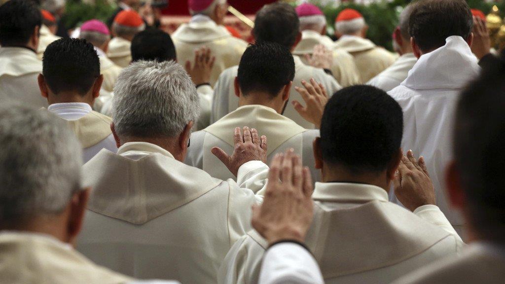 Papst begann Osterfeiern mit Chrisam-Messe