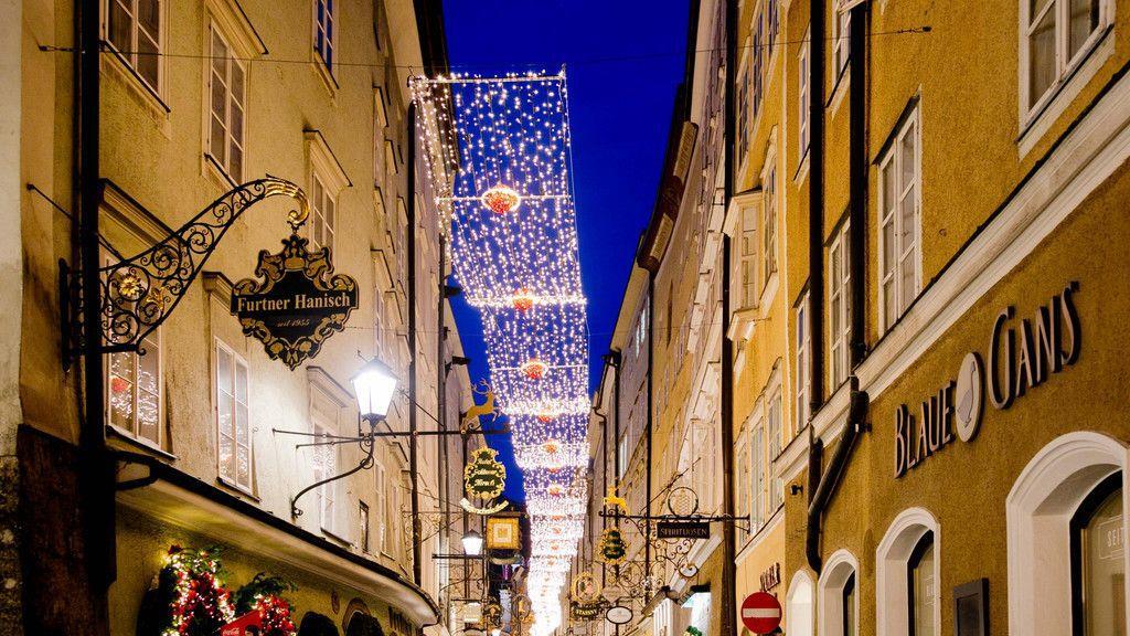 Weihnachtsbeleuchtung in der Getreidegasse
