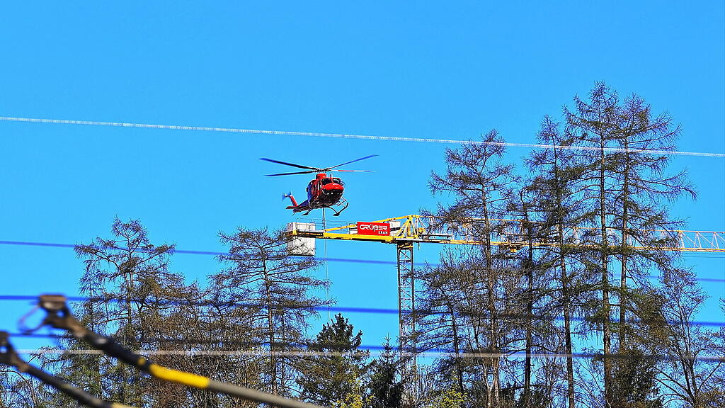 Hubschrauber am Kapuzinerberg