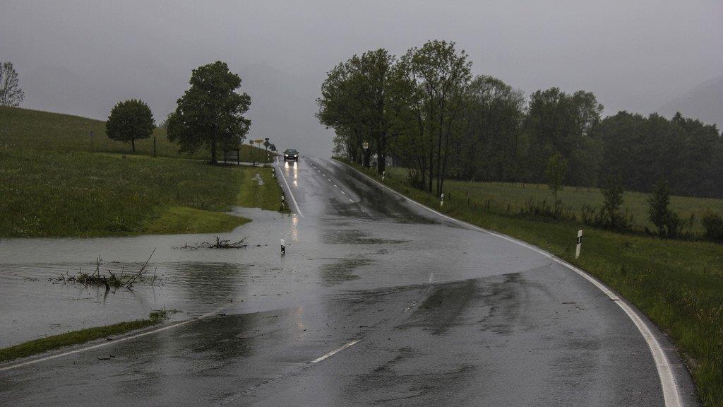 Hochwasser: Ruhpolding abgeschnitten