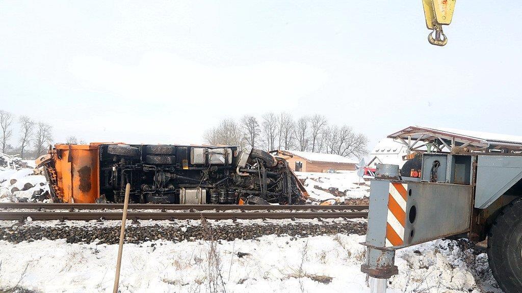 Lkw-Wrack geborgen