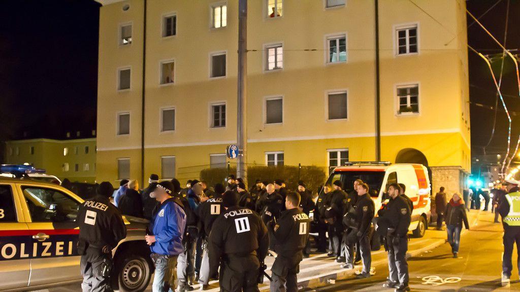 Schalke-Fanmarsch in Salzburg: Anhänger geraten in Rage