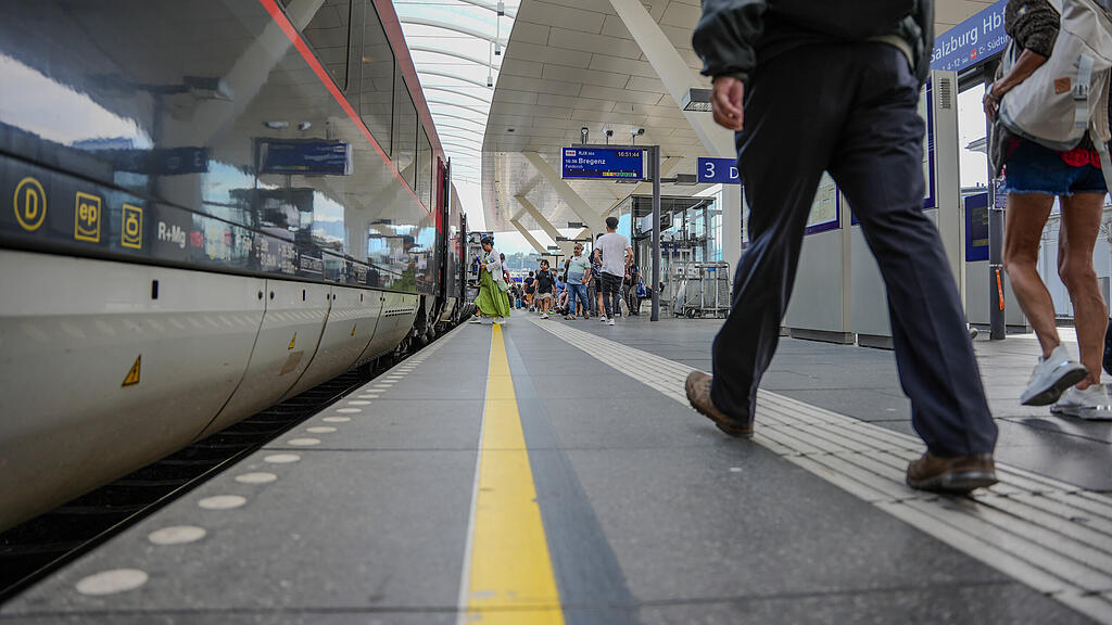 Hauptbahnhof, Zug, Gleise