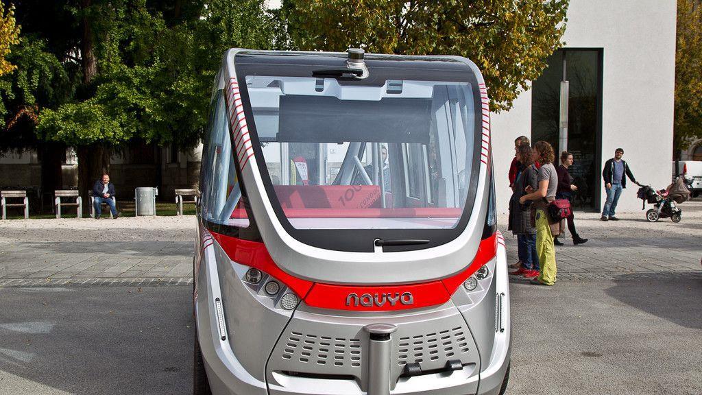 Selbstfahrender Bus in Salzburg vorgestellt