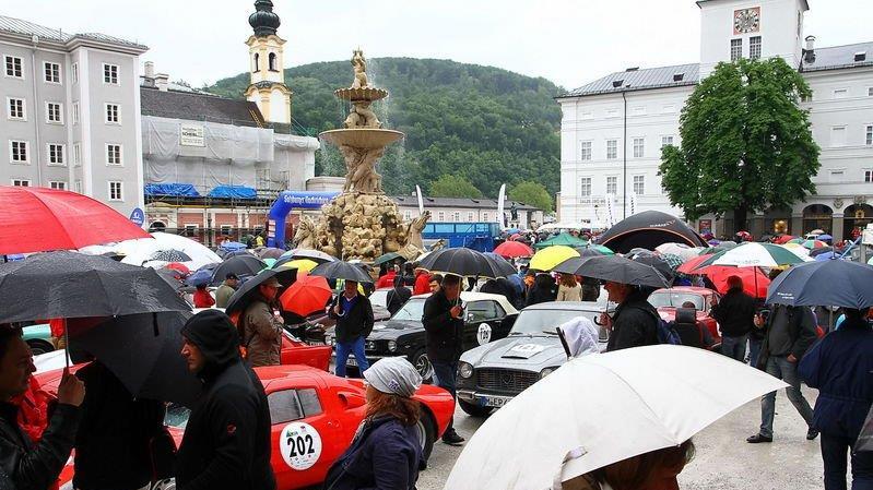 Oldtimer am Residenzplatz
