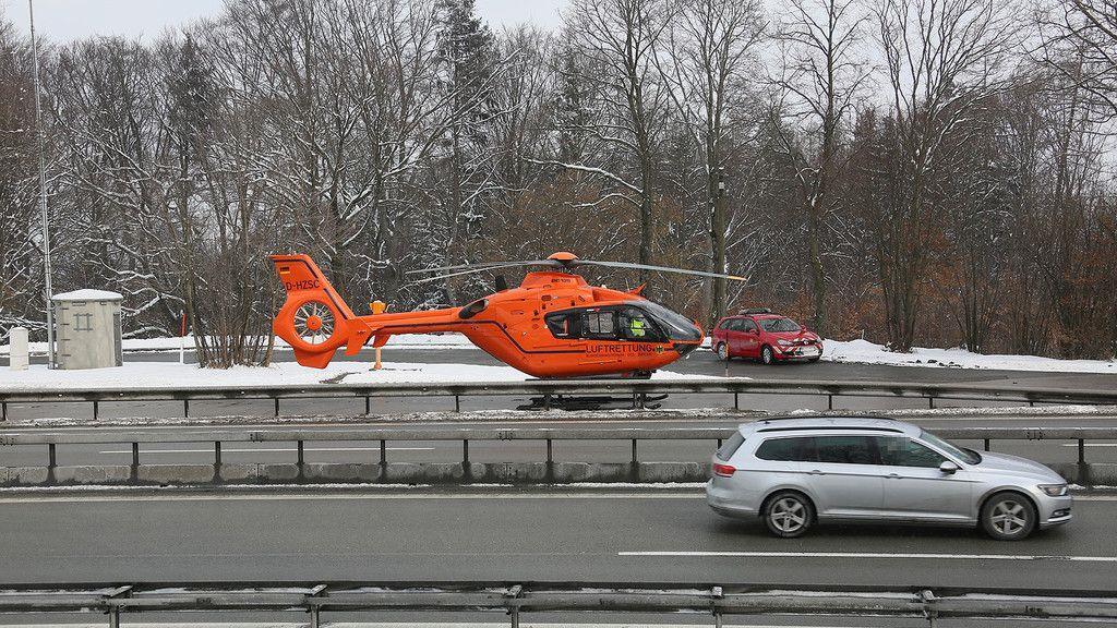 A8: Lkw-Lenker bei Unfall schwer verletzt
