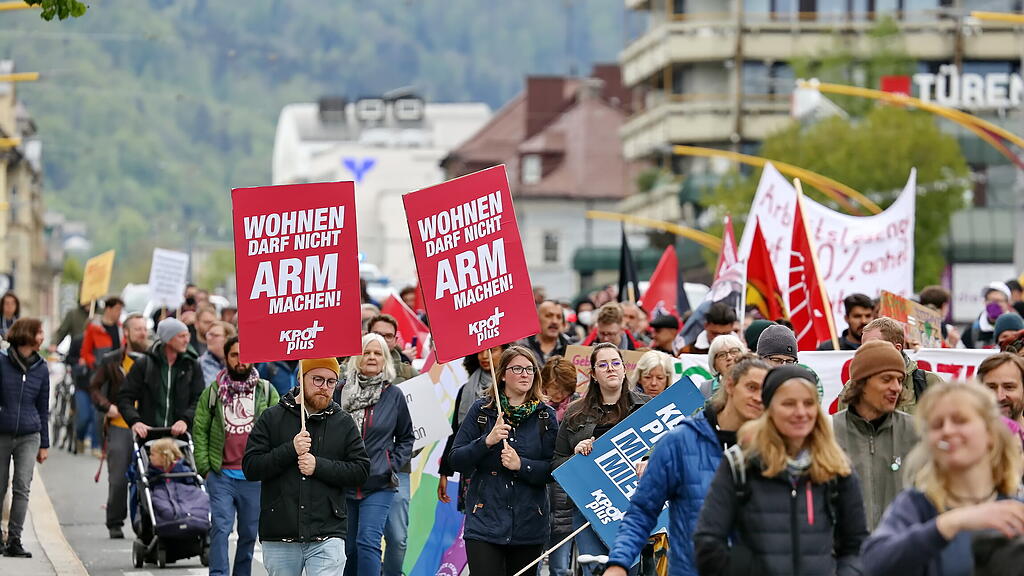 1. Mai-Demo in der Stadt Salzburg