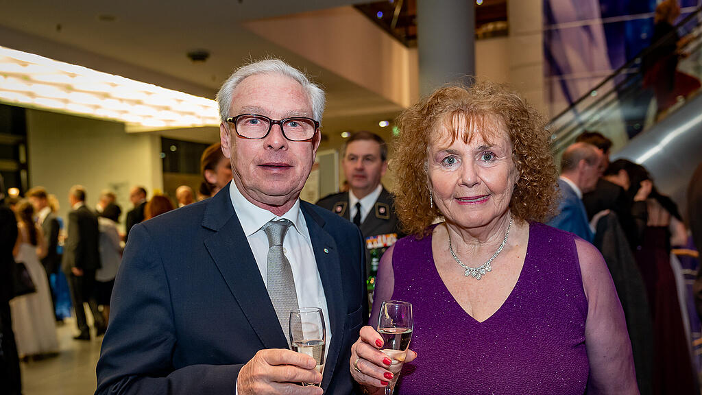 Rot Kreuz Ball 2020