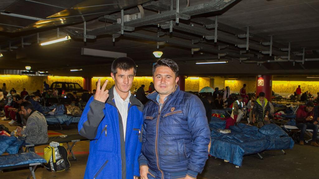 Flüchtlinge in der Bahnhofsgarage, SO