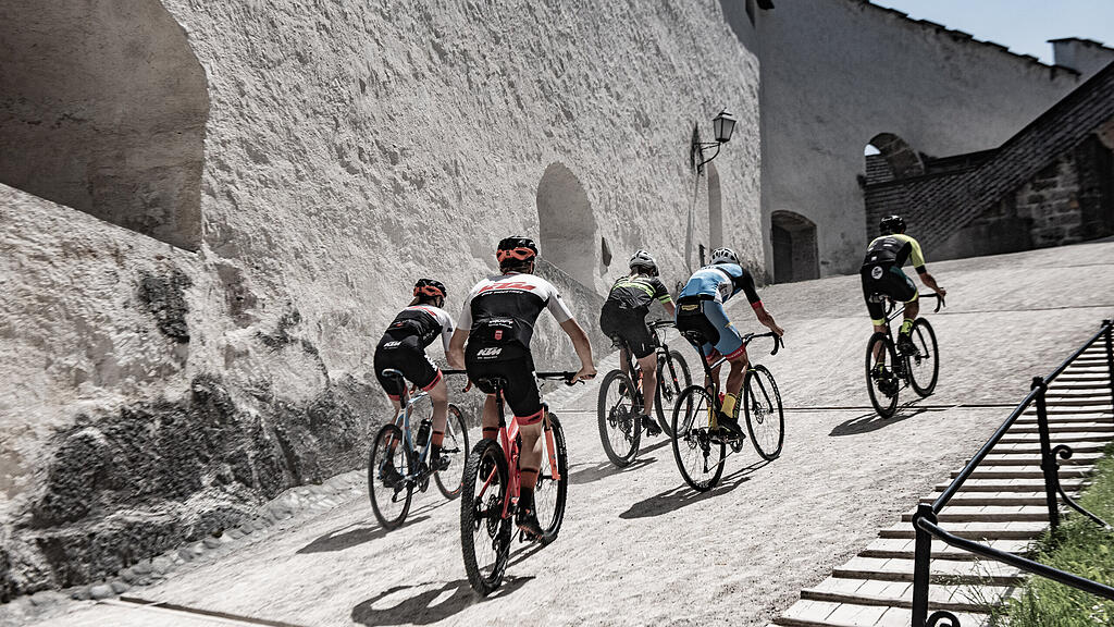 City Hill Climb Salzburg: Mit Fahrrad auf Festung Hohensalzburg