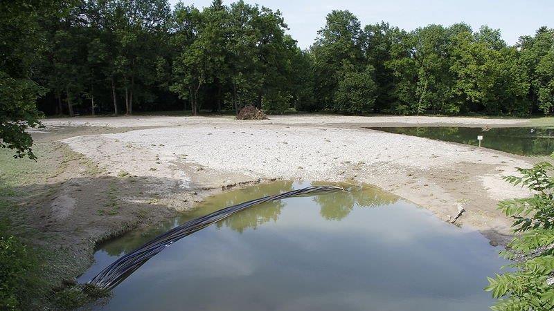 Vier Meter tiefes Loch auf B20
