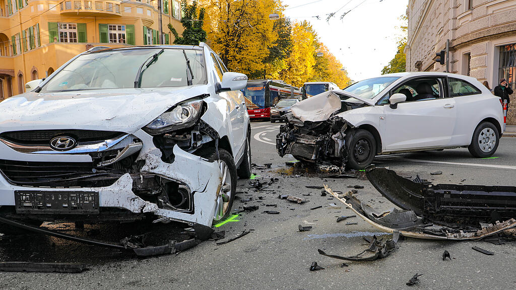 Pkw-Crash Salzburg-Nonntal