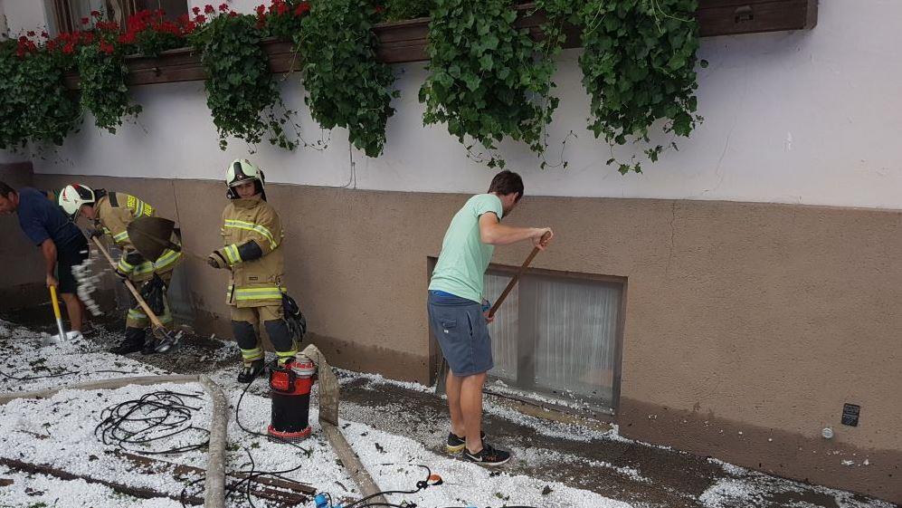 Schwere Hagelschauer in Neukirchen